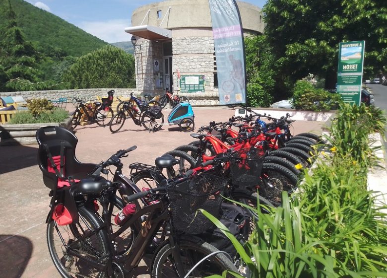 TOUR DES PARFUMS – LOCATION DE VTT AE ET VTC AE